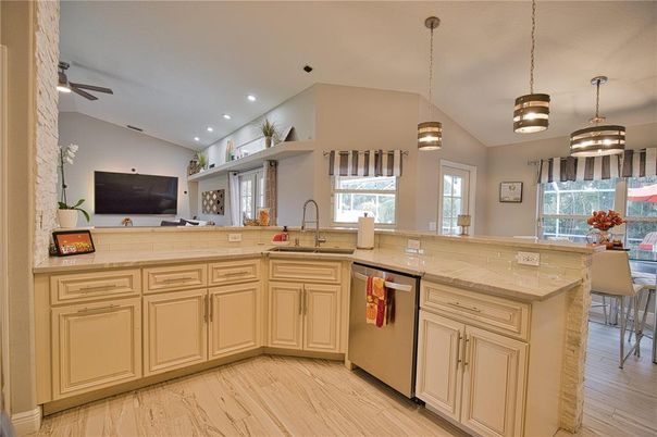 Interior, Kitchen, Pendant Lights, Recessed Lighting, Wood Texture Flooring