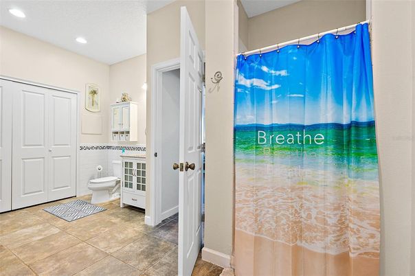 Bathroom, Interior, Recessed Lighting