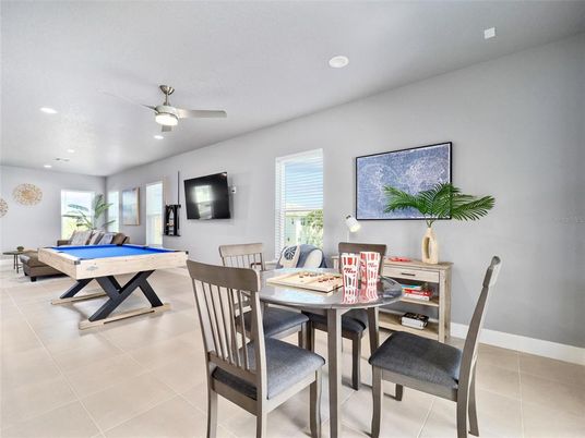 Dining room, Interior, Recessed Lighting