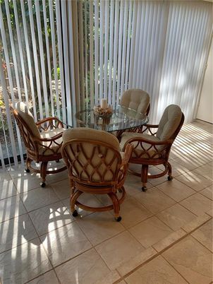 Dining room, Interior