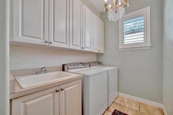 Chandelier, Interior, Washer