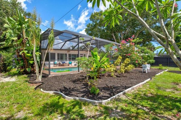 Backyard, Exterior, Pool