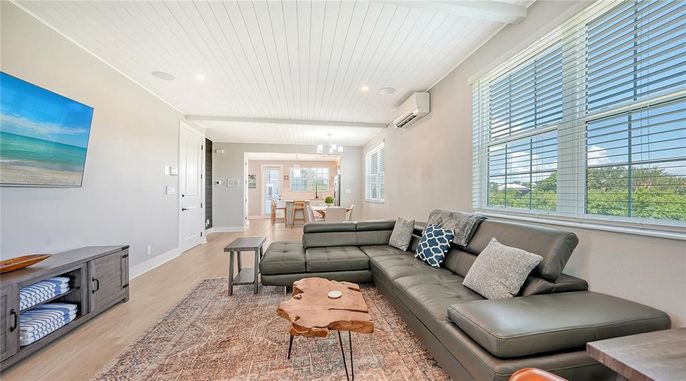 Dining room, Interior, Living room, Recessed Lighting, Wood Texture Flooring
