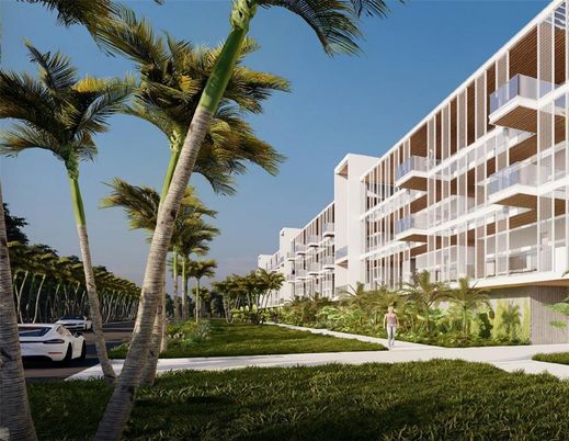 Exterior, Facade, Condo Building