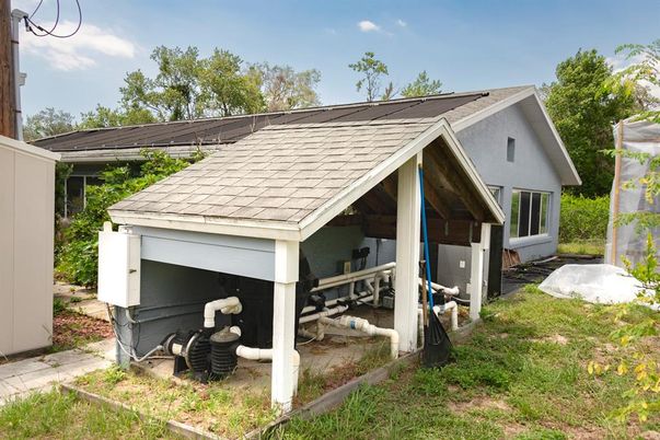 Detached Garage, Exterior