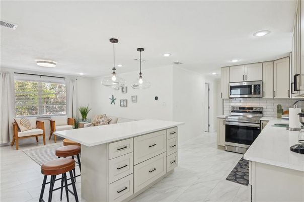Dining room, Interior, Kitchen, Marble, Pendant Lights, Recessed Lighting, Stainless Steel Appliances