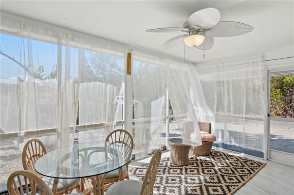 Dining room, Interior, Sun Room, Wood Texture Flooring