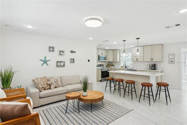 Interior, Kitchen, Living room, Pendant Lights, Recessed Lighting, Stainless Steel Appliances