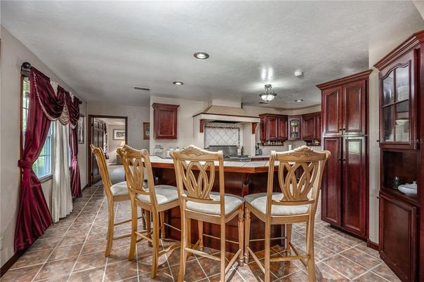 Dining room, Interior, Kitchen, Recessed Lighting