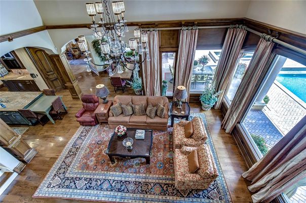 Chandelier, Dining room, Interior, Living room, Wood Texture Flooring