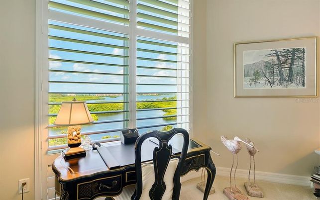 Home Office, Interior, Water