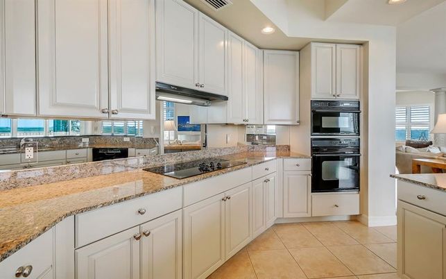 Interior, Kitchen, Recessed Lighting, Water