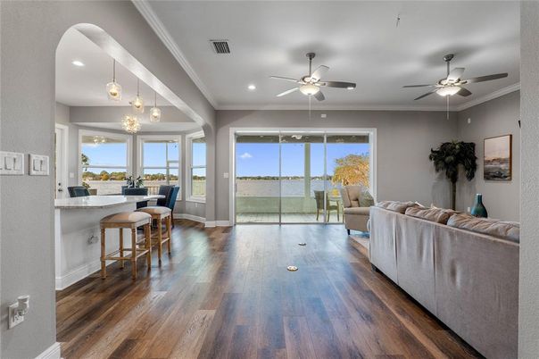 Interior, Living room, Pendant Lights, Recessed Lighting, Wood Texture Flooring
