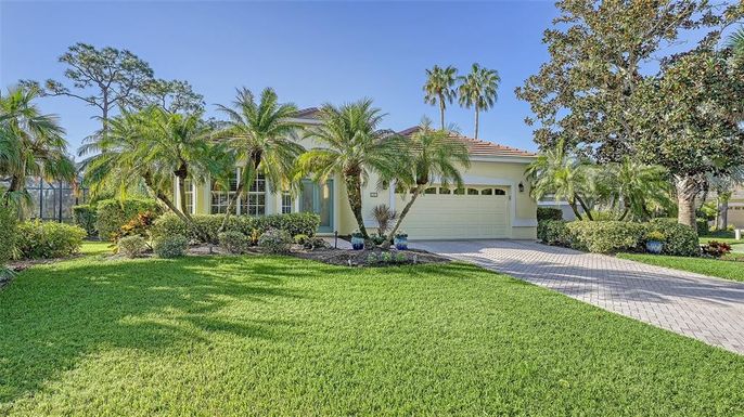 Attached, Backyard, Exterior, Facade, Mediterranean