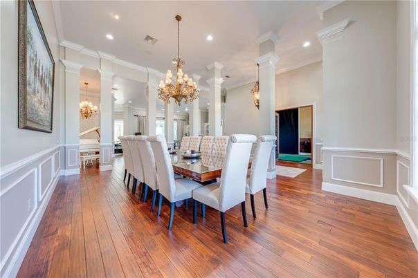 Chandelier, Dining room, Interior, Pendant Lights, Recessed Lighting, Wood Texture Flooring