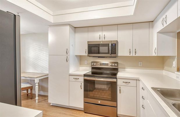 Interior, Kitchen, Stainless Steel Appliances, Wood Texture Flooring
