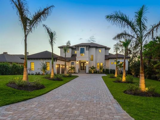 Backyard, Exterior, Facade, Mediterranean