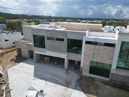Exterior, Drone