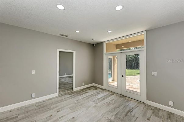 Empty room, Interior, Recessed Lighting, Wood Texture Flooring