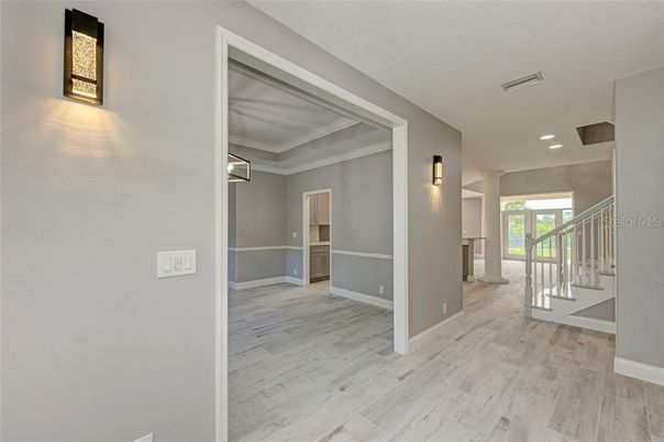 Empty room, Interior, Recessed Lighting, Wood Texture Flooring