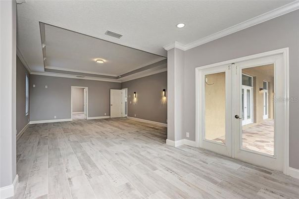 Empty room, Interior, Recessed Lighting, Wood Texture Flooring