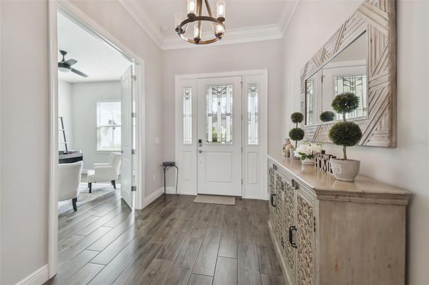 Interior, Pendant Lights, Wood Texture Flooring