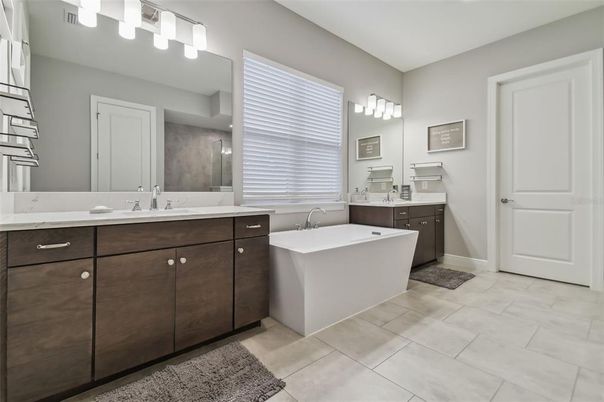 Bathroom, Dual Sink Vanities, Free Standing Baths, Interior