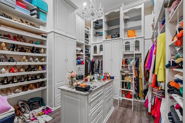 Chandelier, Interior, Walk-in Closets, Wood Texture Flooring