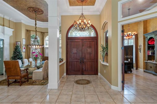 Chandelier, Dining room, Interior, Pendant Lights