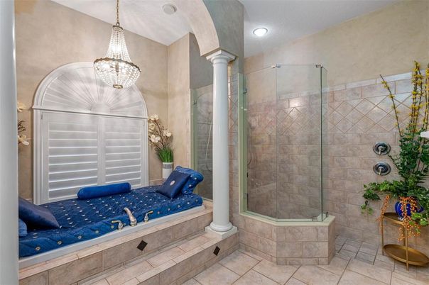 Bathroom, Glass Shower, Interior, Pendant Lights, Recessed Lighting