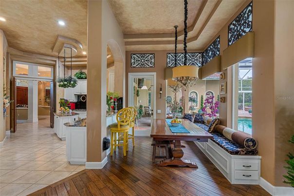 Chandelier, Dining room, Interior, Kitchen, Pendant Lights, Recessed Lighting, Wood Texture Flooring