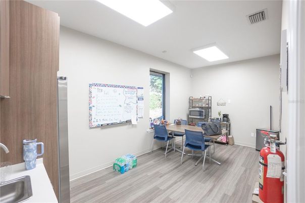 Home Office, Interior, Recessed Lighting, Wood Texture Flooring