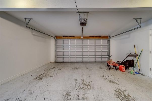 Garage, Interior