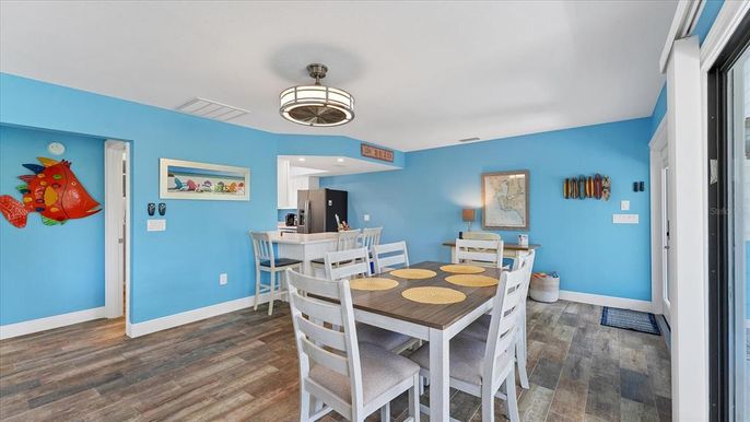 Dining room, Interior, Recessed Lighting, Wood Texture Flooring
