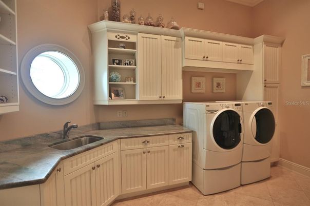 Interior, Washer