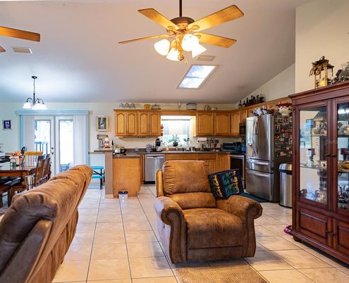 Dining room, Interior, Kitchen, Pendant Lights, Stainless Steel Appliances