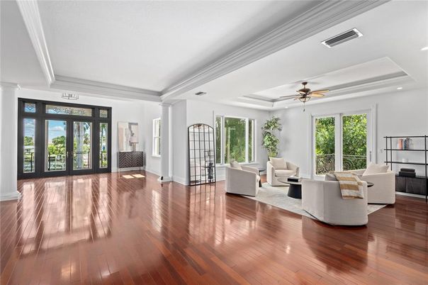 Interior, Living room, Recessed Lighting, Wood Texture Flooring