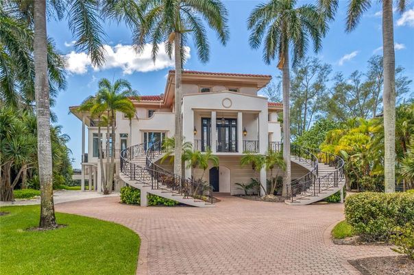 Backyard, Exterior, Facade, Mediterranean