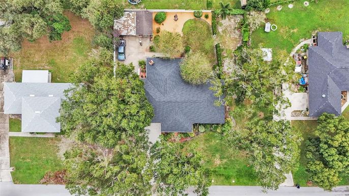Exterior, Drone