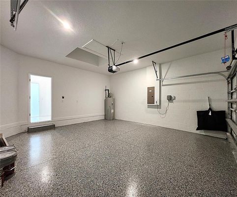 Garage, Interior
