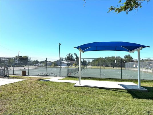 Exterior, Tennis Courts