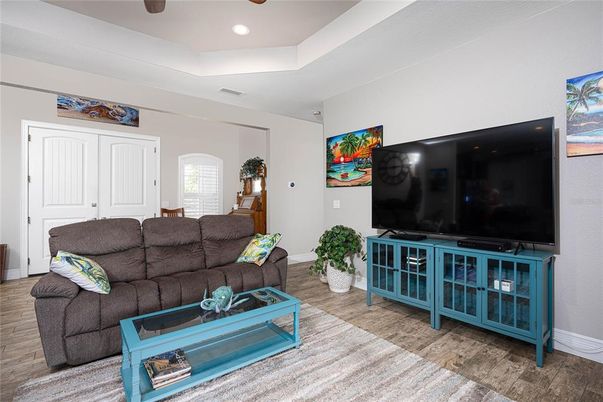 Interior, Living room, Recessed Lighting, Wood Texture Flooring