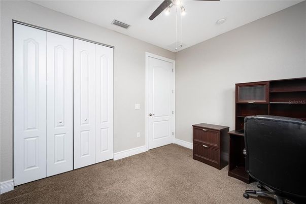 Home Office, Interior