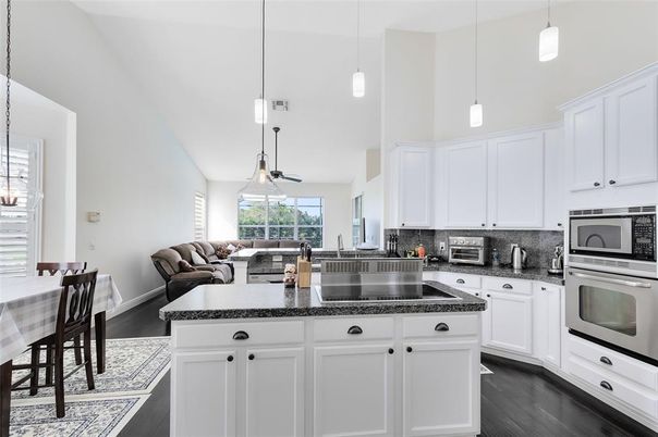 Dining room, Interior, Kitchen, Pendant Lights, Wood Texture Flooring