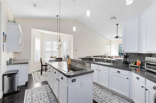 Dining room, Interior, Kitchen, Pendant Lights, Recessed Lighting, Wood Texture Flooring