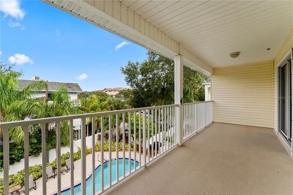 Exterior, Pool, Other