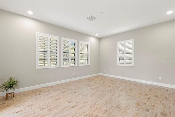 Empty room, Interior, Recessed Lighting, Wood Texture Flooring