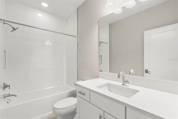 Bathroom, Interior, Recessed Lighting