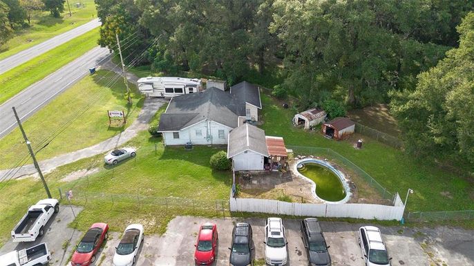 Exterior, Drone