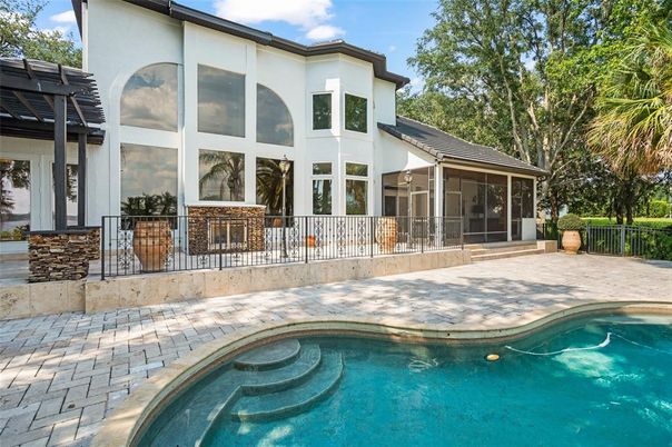 Exterior, Pool